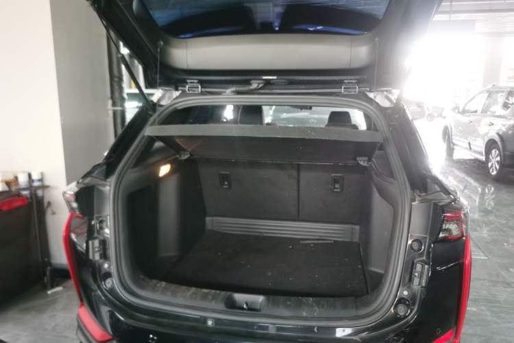 Used Dongfeng Aeolus Yixuan GS 2021 230T Automatic Zuiyao Wushu Edition Trunk