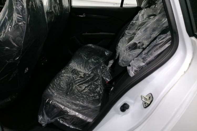 Used Dongfeng Aeolus Yixuan GS 2025 Mach-Edition 1.5L Automatic Starry Edition Left Rear Seat