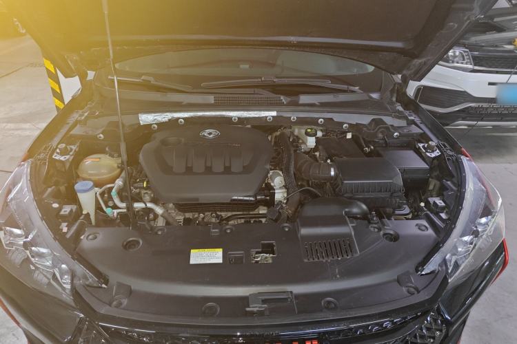 Used Dongfeng Aeolus Yixuan GS 2020 230T Automatic Black Samurai Edition Engine Bay