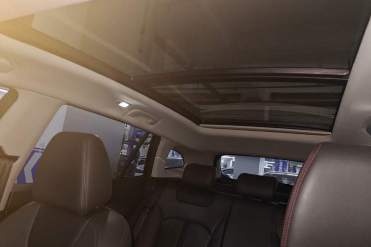 Used Dongfeng Aeolus Yixuan GS 2020 230T Automatic Black Samurai Edition Headliner