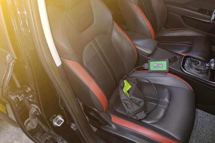 Used Dongfeng Aeolus Yixuan GS 2020 230T Automatic Black Samurai Edition Right Front Seat