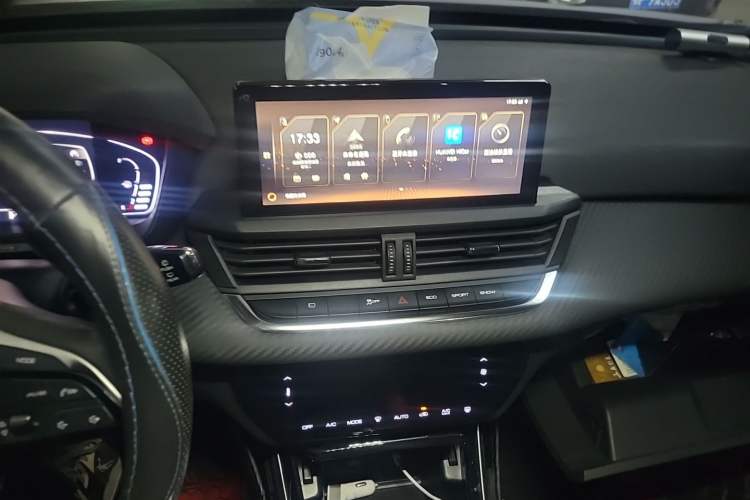 Used Dongfeng Aeolus Yixuan GS 2020 230T Automatic Cool Edition Audio And AC Panel