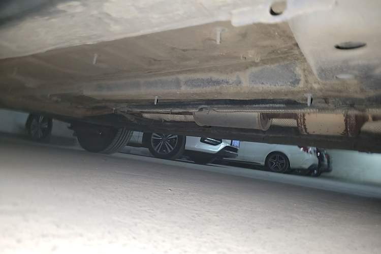 Used Dongfeng Aeolus Yixuan GS 2020 230T Automatic Cool Edition Chassis Front Right