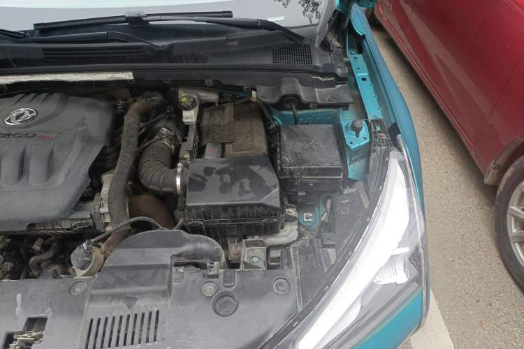 Used Dongfeng Aeolus Yixuan GS 2020 230T Automatic Yueyu Version Engine Bay Left