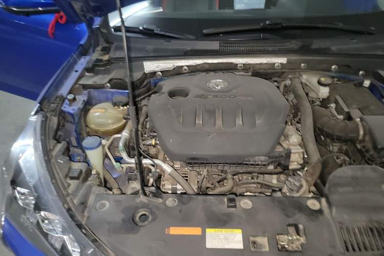 Used Dongfeng Aeolus Yixuan GS 2020 230T Automatic Cool Edition Engine Bay Right