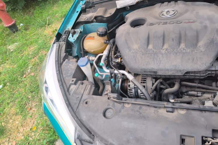 Used Dongfeng Aeolus Yixuan GS 2020 230T Automatic Yueyu Version Engine Bay Right