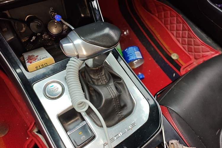 Used Dongfeng Aeolus Yixuan GS 2020 230T Automatic Haohan Edition Gear Lever