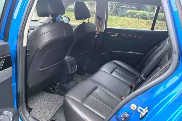 Used Dongfeng Aeolus Yixuan GS 2020 230T Automatic Cool Edition Interior 4