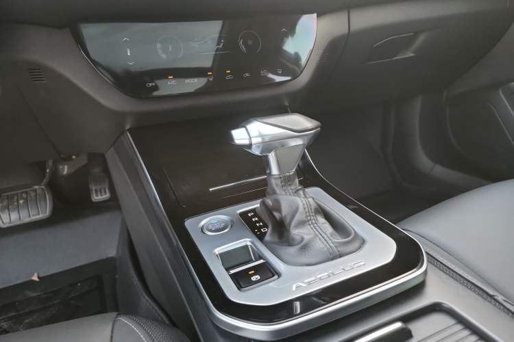 Used Dongfeng Aeolus Yixuan GS 2020 230T Automatic Yueyu Version Interior 6