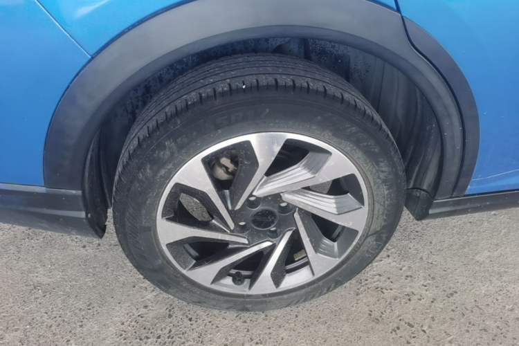 Used Dongfeng Aeolus Yixuan GS 2020 230T Automatic Yueyu Version Right Rear Wheel Hub