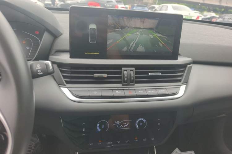 Used Dongfeng Aeolus Yixuan GS 2020 230T Automatic Yueyu Version Audio And AC Panel