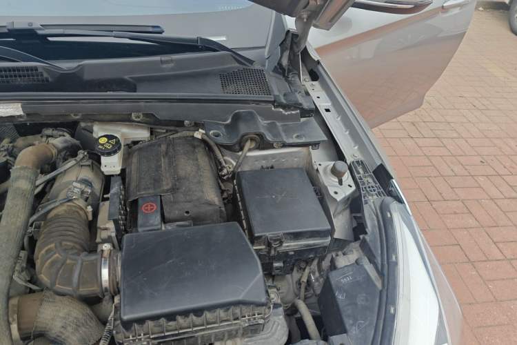 Used Dongfeng Aeolus Yixuan GS 2020 230T Automatic Yueyu Version Engine Bay Left
