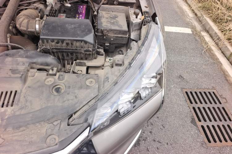 Used Dongfeng Aeolus Yixuan GS 2020 230T Automatic Yueyu Version Engine Bay Left
