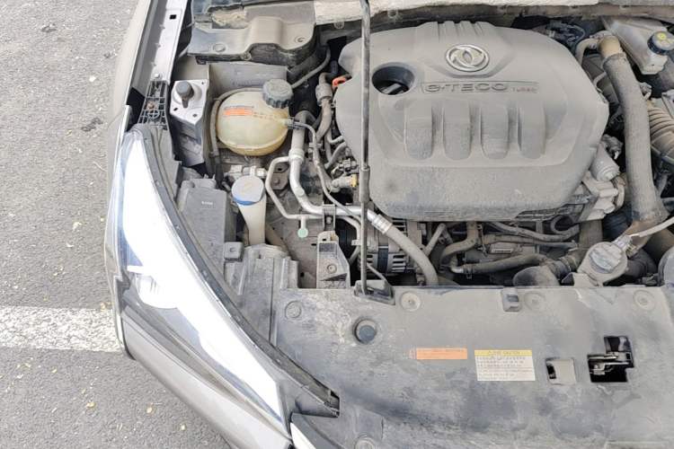 Used Dongfeng Aeolus Yixuan GS 2020 230T Automatic Yueyu Version Engine Bay Right