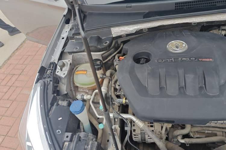 Used Dongfeng Aeolus Yixuan GS 2020 230T Automatic Yueyu Version Engine Bay Right