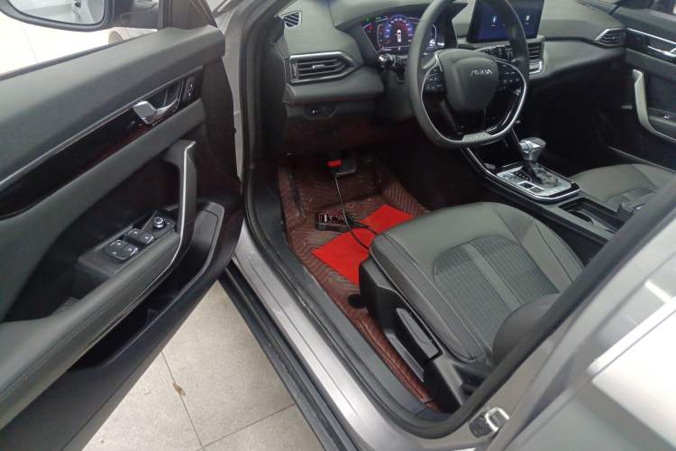 Used Dongfeng Aeolus Yixuan GS 2020 230T Automatic Yueyu Version Interior 3
