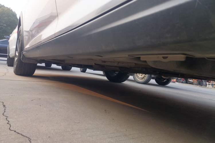 Used Dongfeng Aeolus Yixuan GS 2020 230T Automatic Cool Edition Left Side Sill
