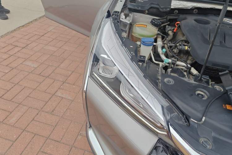 Used Dongfeng Aeolus Yixuan GS 2020 230T Automatic Yueyu Version Right Front Headlight