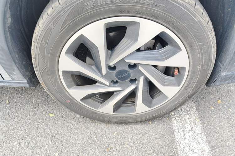 Used Dongfeng Aeolus Yixuan GS 2020 230T Automatic Yueyu Version Right Front Wheel Hub