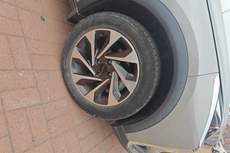 Used Dongfeng Aeolus Yixuan GS 2020 230T Automatic Yueyu Version Right Front Wheel Hub