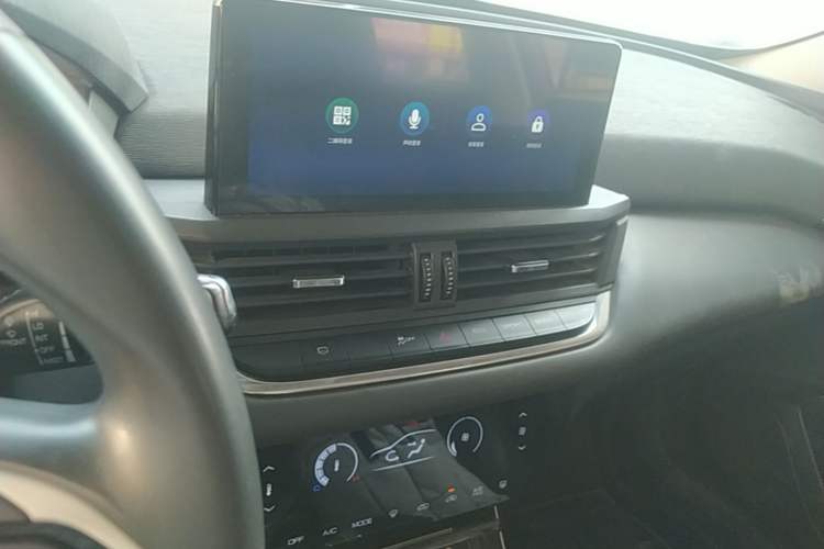 Used Dongfeng Aeolus Yixuan GS 2020 230T Automatic Yueyu Version Audio And AC Panel