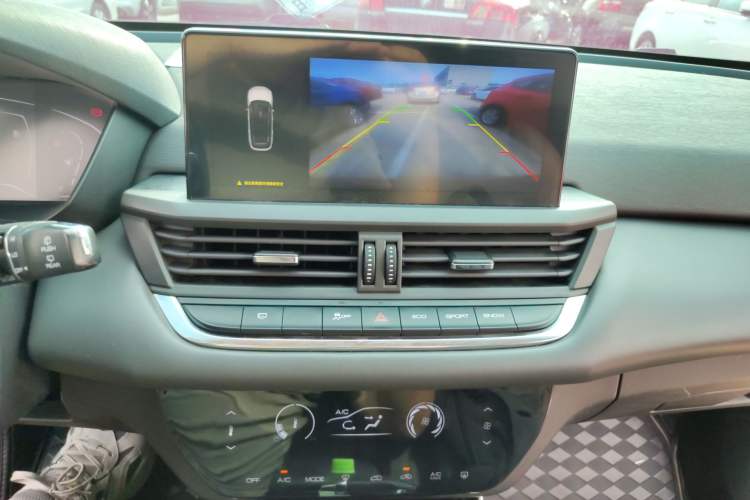 Used Dongfeng Aeolus Yixuan GS 2020 230T Automatic Yueyu Version Audio And AC Panel