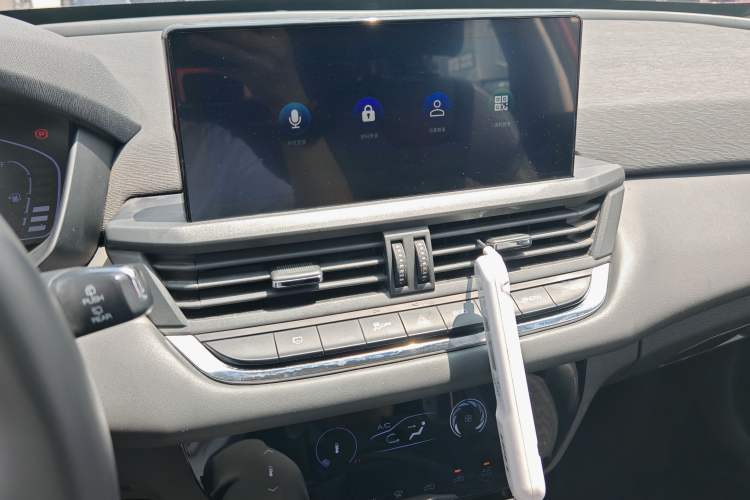 Used Dongfeng Aeolus Yixuan GS 2020 230T Automatic Yueyu Version Audio And AC Panel
