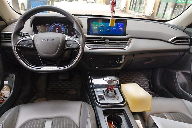Used Dongfeng Aeolus Yixuan GS 2020 230T Automatic Yueyu Version Center Console