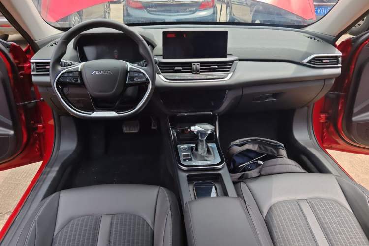 Used Dongfeng Aeolus Yixuan GS 2020 230T Automatic Yueyu Version Center Console