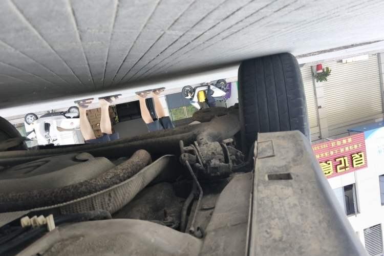Used Dongfeng Aeolus Yixuan GS 2020 230T Automatic Cool Edition Chassis Front Right