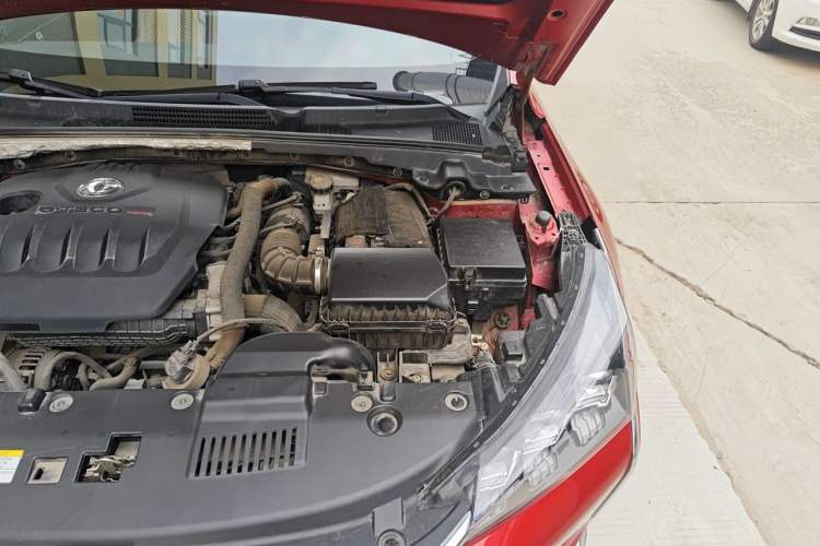 Used Dongfeng Aeolus Yixuan GS 2020 230T Automatic Cool Edition Engine Bay Left