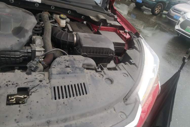 Used Dongfeng Aeolus Yixuan GS 2020 230T Automatic Yueyu Version Engine Bay Left
