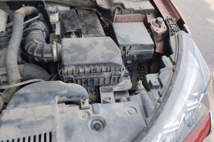 Used Dongfeng Aeolus Yixuan GS 2020 230T Automatic Cool Edition Engine Bay Left