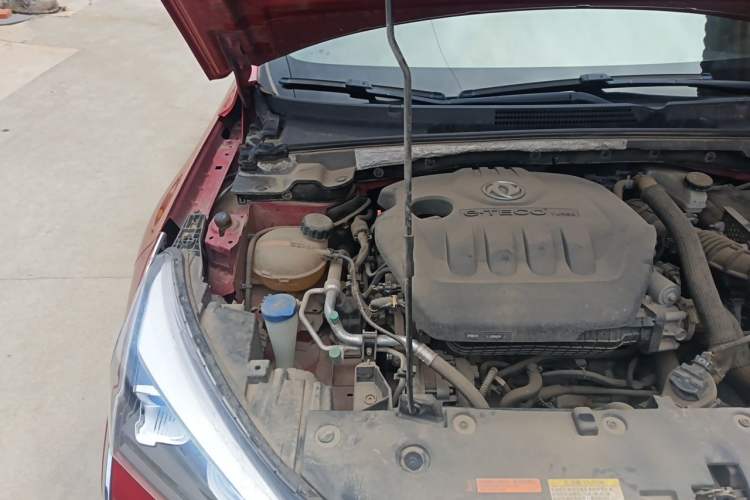Used Dongfeng Aeolus Yixuan GS 2020 230T Automatic Yueyu Version Engine Bay Right