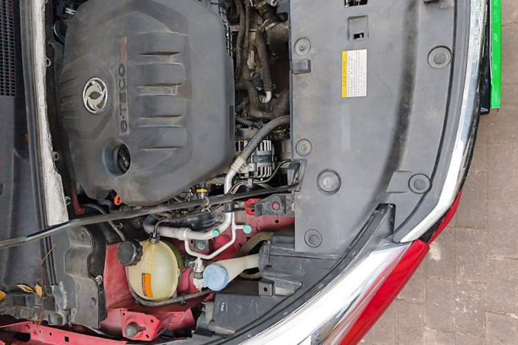 Used Dongfeng Aeolus Yixuan GS 2020 230T Automatic Yueyu Version Engine Bay Right