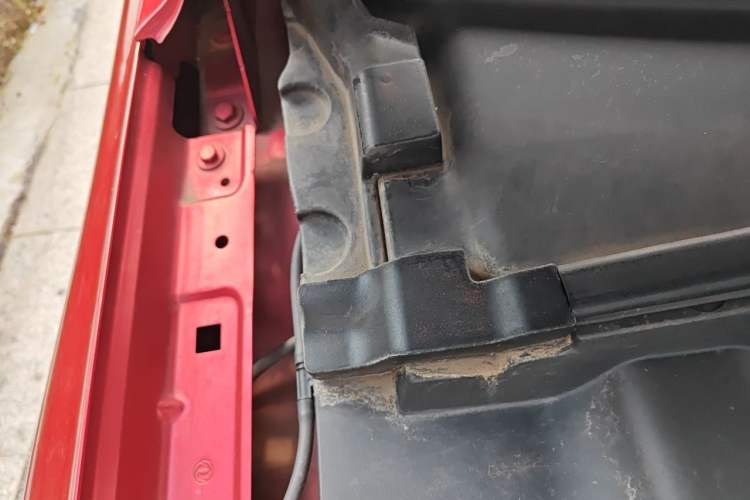 Used Dongfeng Aeolus Yixuan GS 2020 230T Automatic Yueyu Version Engine Bay Right
