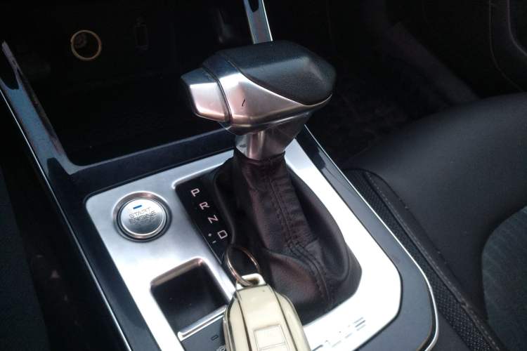Used Dongfeng Aeolus Yixuan GS 2020 230T Automatic Yueyu Version Gear Lever