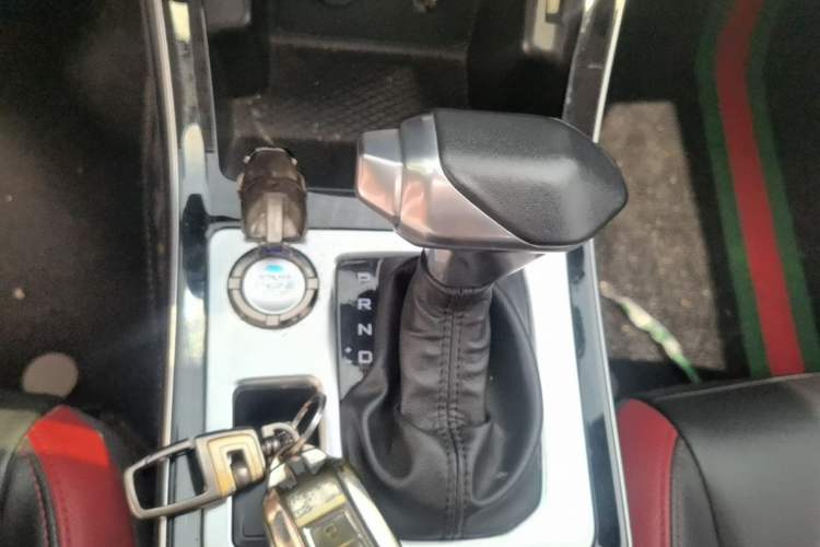 Used Dongfeng Aeolus Yixuan GS 2020 230T Automatic Cool Edition Gear Lever