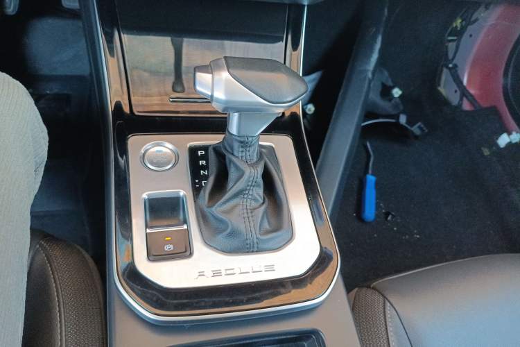 Used Dongfeng Aeolus Yixuan GS 2020 230T Automatic Yueyu Version Gear Lever