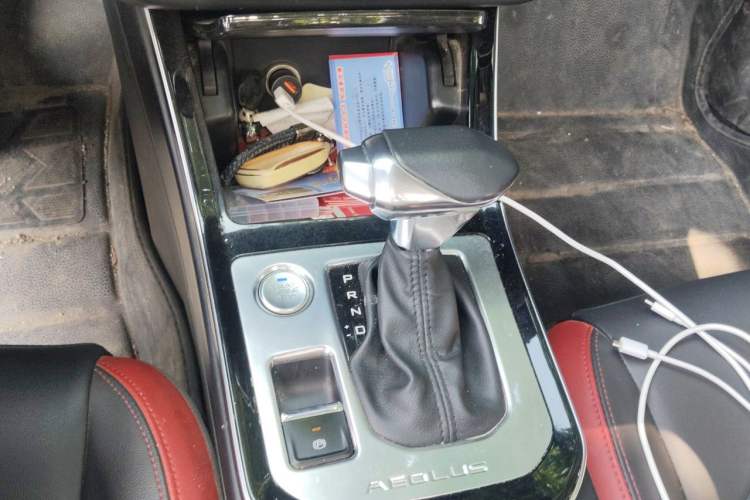 Used Dongfeng Aeolus Yixuan GS 2020 230T Automatic Cool Edition Gear Lever