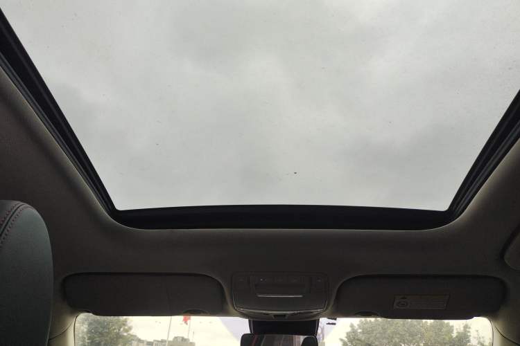 Used Dongfeng Aeolus Yixuan GS 2020 230T Automatic Cool Edition Headliner