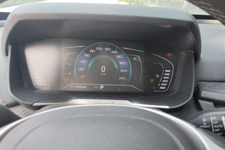 Used Dongfeng Aeolus Yixuan GS 2020 230T Automatic Cool Edition Instrument Cluster