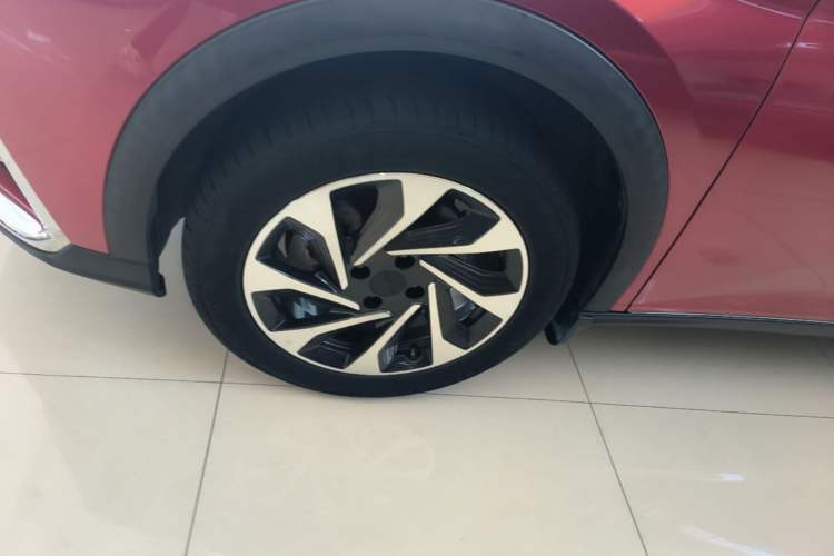 Used Dongfeng Aeolus Yixuan GS 2020 230T Automatic Yueyu Version Left Front Wheel Hub