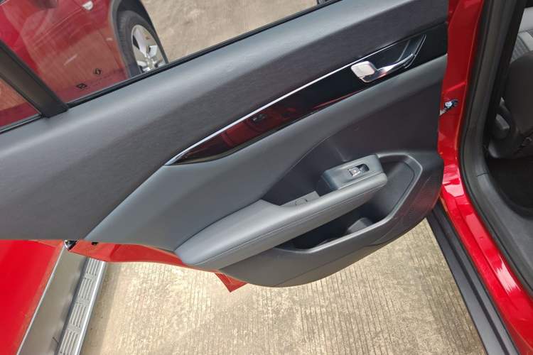 Used Dongfeng Aeolus Yixuan GS 2020 230T Automatic Yueyu Version Left Rear Door Interior