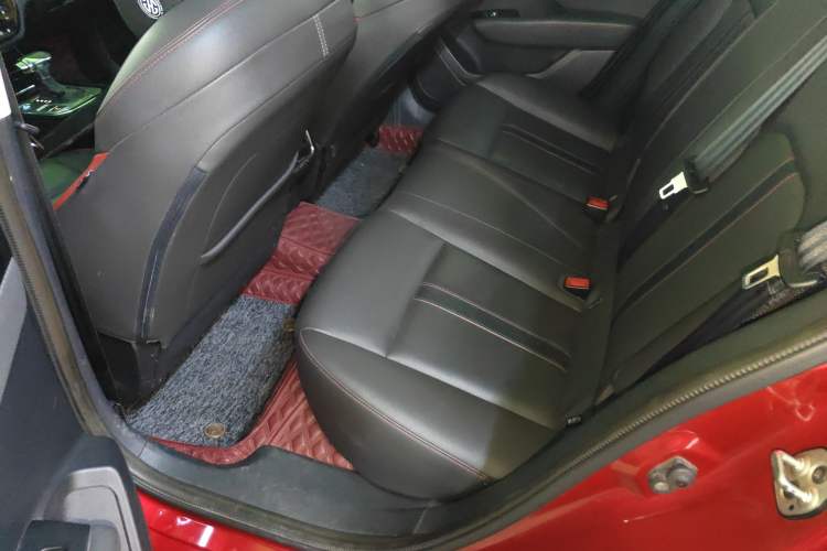 Used Dongfeng Aeolus Yixuan GS 2020 230T Automatic Cool Edition Left Rear Seat