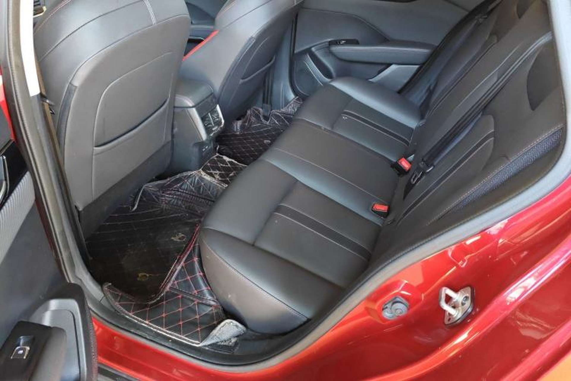 Used Dongfeng Aeolus Yixuan GS 2020 230T Automatic Cool Edition Left Rear Seat