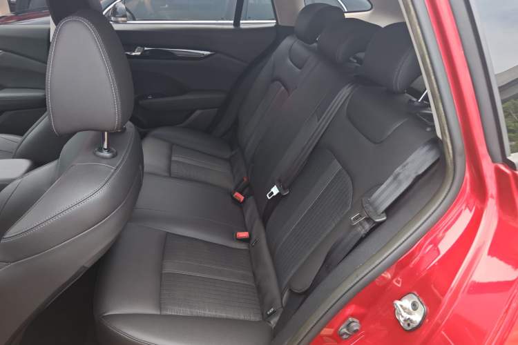 Used Dongfeng Aeolus Yixuan GS 2020 230T Automatic Yueyu Version Left Rear Seat