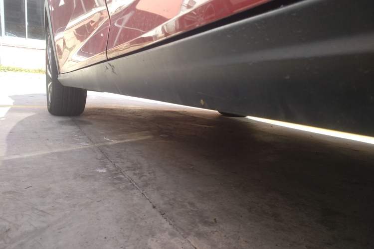 Used Dongfeng Aeolus Yixuan GS 2020 230T Automatic Cool Edition Left Side Sill
