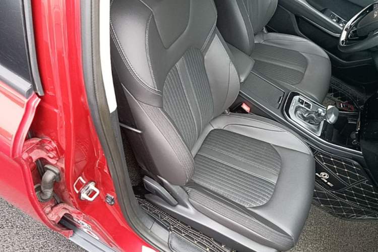 Used Dongfeng Aeolus Yixuan GS 2020 230T Automatic Yueyu Version Right Front Seat