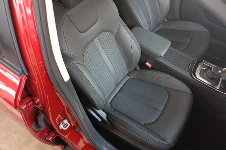 Used Dongfeng Aeolus Yixuan GS 2020 230T Automatic Yueyu Version Right Front Seat